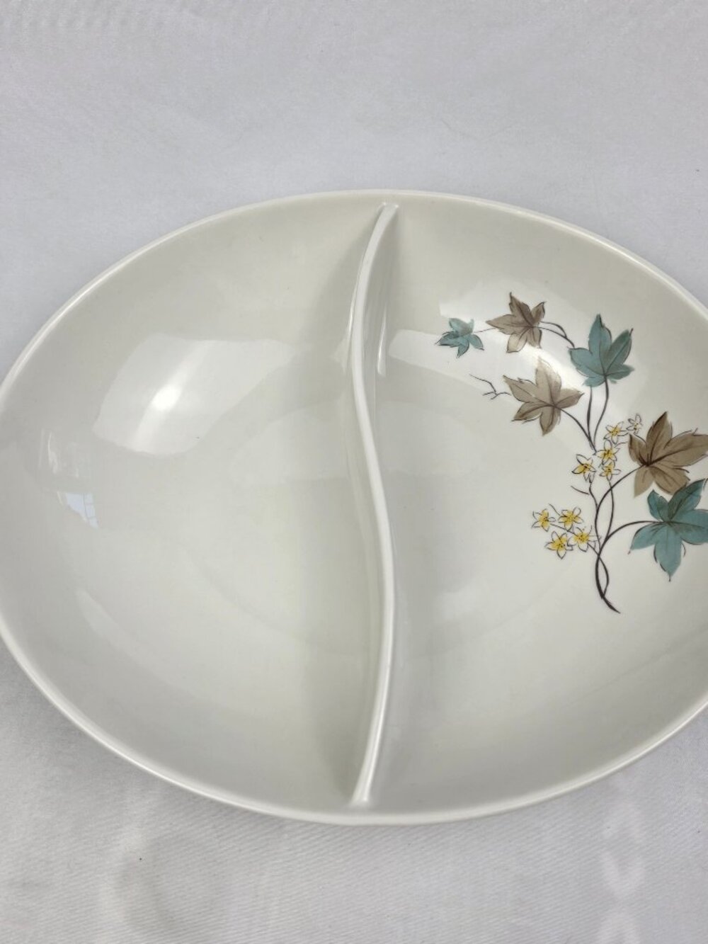 Syracuse Woodbine Oval Divided Vegetable Bowl Ivory with Brown & Green Leaves